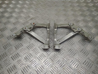 петля капота Mercedes-Benz E-Класс W211/S211 2003, 2.7 л., CDi, OM 647.961, дизель, АКПП, серебро, 744u, седан, задний привод, правый руль, 2118800128, 2118800228
