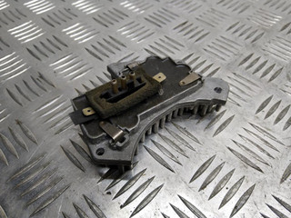 сопротивление печки Mercedes-Benz E-Класс W210/S210 S210 1998, 2.9 л., TD, OM 602.982, дизель, АКПП, серый, универсал, задний привод, правый руль, 2108206210