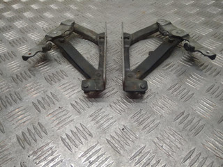 петля капота Mercedes-Benz E-Класс W211/S211 S211 2005, 3.0 л., CDi, OM 642.920, дизель, АКПП, obsidianschwarz / 197, универсал, задний привод, правый руль, 2118800128, 2118800228