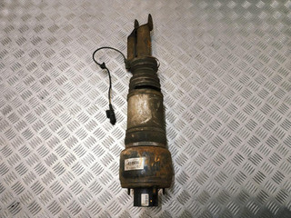 пневмостойка передняя Mercedes-Benz E-Класс W211/S211 2005, 3.0 л., CDi, OM 642.920, дизель, АКПП, серебро, 775u, седан, задний привод, правый руль, A2113209313