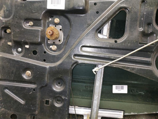 стеклоподъемник Mercedes-Benz W124 1 поколение S124 1991, 3.0 л., i, M 103.983, бензин, 5МКПП, коричневый, универсал, задний привод, правый руль