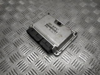 блок управления двигателем Audi A4 B6 2002, 3.0 л., i, ASN, бензин, АКПП, серебро, универсал, полный привод, правый руль, 8E0907551B, 0261207473