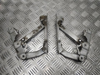 петля капота Mercedes-Benz E-Класс W211/S211 [рестайлинг] 2006, 3.0 л., i, M 272.943, бензин, АКПП, серебро, 775u, седан, задний привод, правый руль, 2118800128, 2118800228