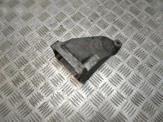 кронштейн двигателя Mercedes-Benz E-Класс W211/S211 2004, 3.2 л., CDi, OM 648.961, дизель, АКПП, obsidianschwarz / 197, седан, задний привод, правый руль, A6132230504