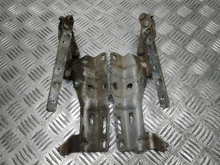 петля капота Mercedes-Benz C-Класс W203/S203/CL203 2001, 3.2 л., i, M 112.946, бензин, АКПП, brillantsilber / 744, седан, задний привод, правый руль, A2038800328, A2038800428