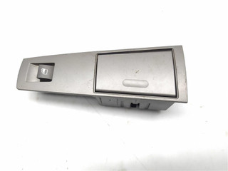 кнопка стеклоподъемника двери BMW 7 серия E65/E66/E67 E65 2002, 3.6 л., i, N62 B36 A, бензин, АКПП, sterlinggrau / 472, седан, задний привод, правый руль, 8379597
