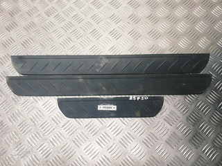 комплект накладок на пороги (внутренние) Honda Civic 8 поколение FK1 2006, 1.4 л., i, L13A7, бензин, 6МКПП, серебро, хетчбэк 5 дв., передний привод, правый руль, 84212SMGE011M1
