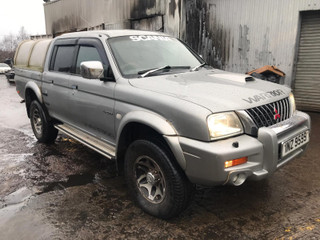 Mitsubishi L200 3 2002