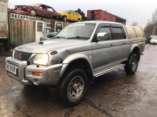 Mitsubishi L200 3 2002