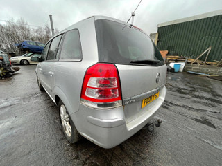 Opel Zafira 2  (B) рест. 2008