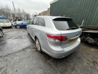 Toyota Avensis 3  (T270) 2010