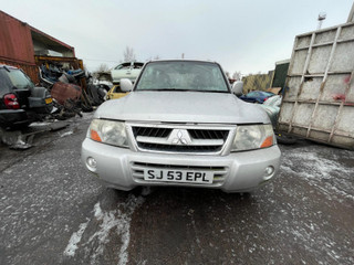 Mitsubishi Pajero 3  рест. V60 2003