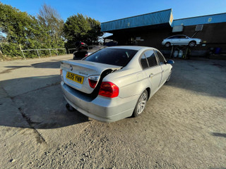 BMW 3 E90/E91/E92/E93 E90 2005
