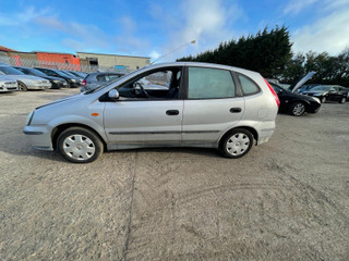 Nissan Almera Tino V10 рест. V10 2005