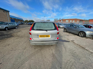 Nissan Almera Tino V10 рест. V10 2005
