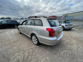 Toyota Avensis 2  (T250) 2005