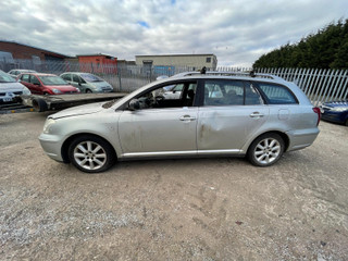 Toyota Avensis 2  (T250) 2005