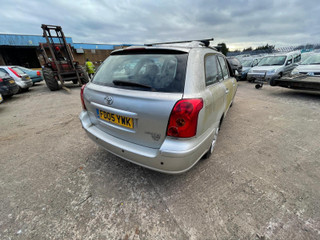 Toyota Avensis 2  (T250) 2005