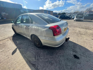 Toyota Avensis 2  (T250) 2003