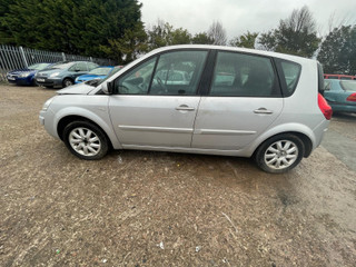 Renault Scenic 2  рест. 2008