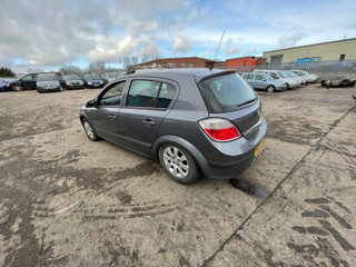 Opel Astra H 2004