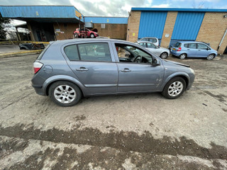 Opel Astra H 2004