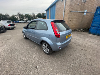 Ford Fiesta 5  рест. 2006