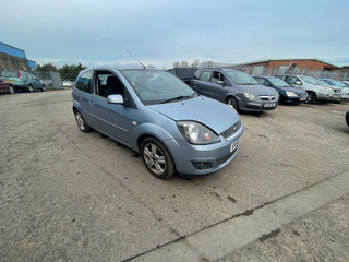 Ford Fiesta 5  рест. 2006
