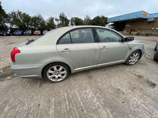 Toyota Avensis 2  (T250) 2004