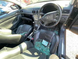 Toyota Avensis 2  (T250) 2005