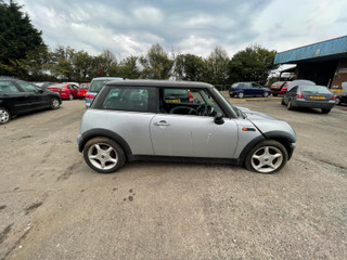 Mini Cooper  R50 2001