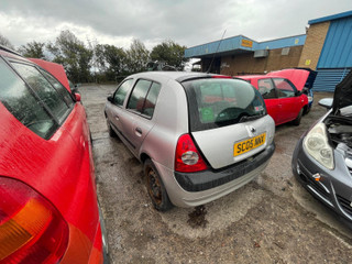 Renault Clio 2  2-й рест. 2004