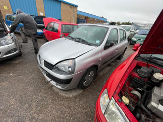 Renault Clio 2  2-й рест. 2004