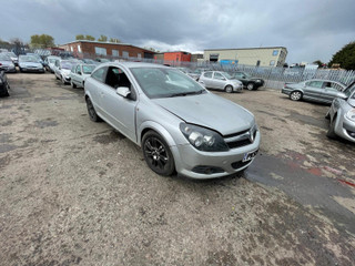 Opel Astra GTC H рест. 2009