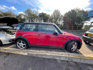 Mini Cooper  R50 2001