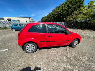 Ford Fiesta 5 2004