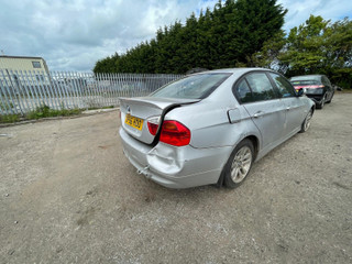 BMW 3 E90/E91/E92/E93 E90 2006