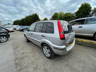 Ford Fusion 2005