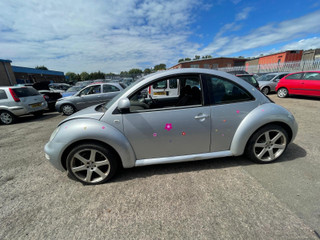 Volkswagen Beetle 2 2002