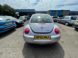 Volkswagen Beetle 2 2002