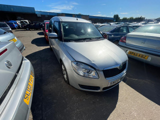 Skoda Roomster  5J 2008