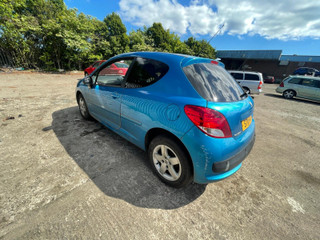 Peugeot 207 рест. 2011