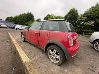 Mini Cooper рест. R50 2004