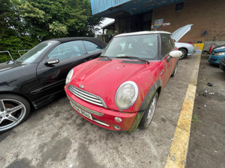 Mini Cooper рест. R50 2004
