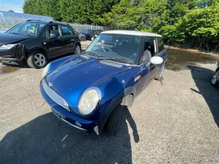 Mini Cooper  R50 2003