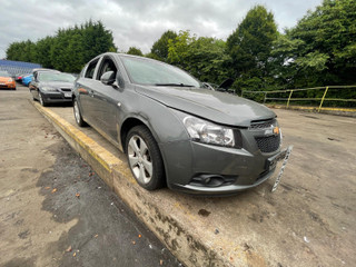 Chevrolet Cruze  J305 2012