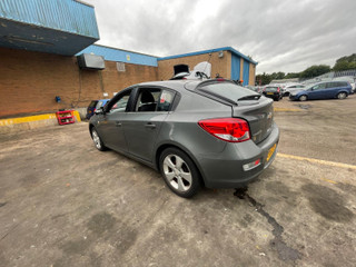 Chevrolet Cruze  J305 2012
