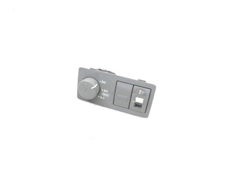 кнопка (выключатель) Kia Sorento 1 поколение BL 2005, 2.5 л., CRDi, D4CB, дизель, АКПП, серебро, внедорожник 5 дв., полный привод, правый руль, 612W19740