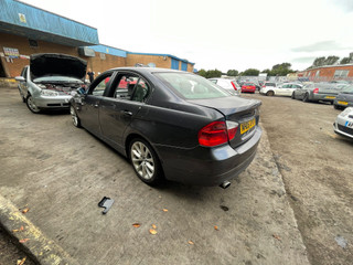 BMW 3 E90/E91/E92/E93 E90 2005