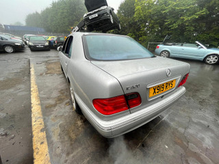 Mercedes-Benz E-Класс W210/S210 рест. 2000
